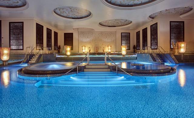 مسابح وشلالات حائل