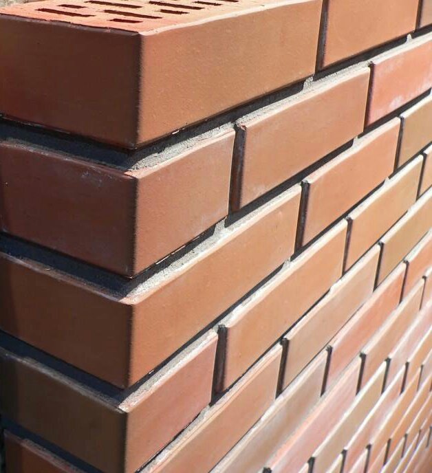 معلم بناء بحائل